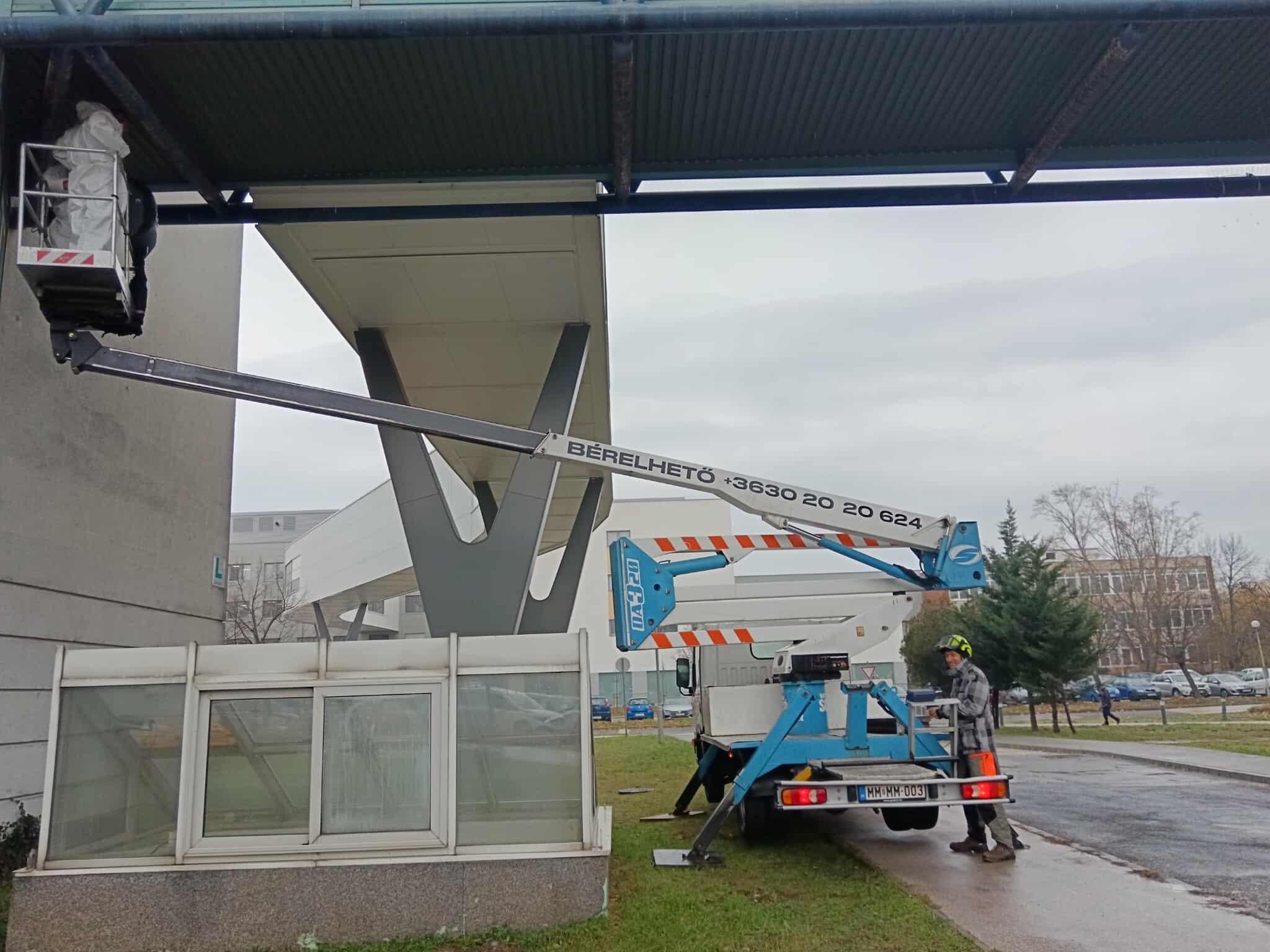 Emelőkosaras munka - magasban végzett munka